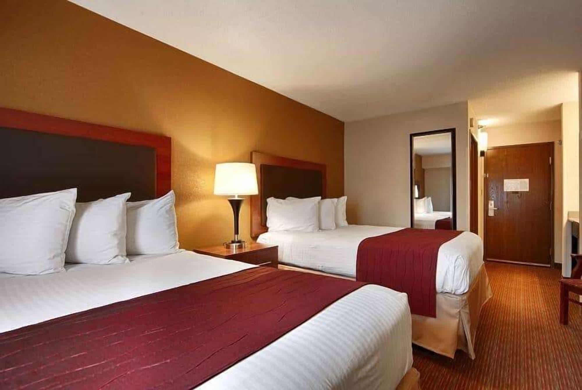 Days Inn By Wyndham Indiana Benjamin Franklin Highway Exterior foto